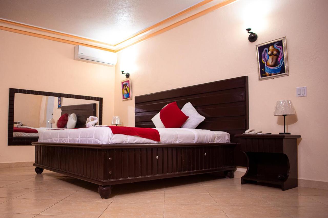 La Pepiniere Hotel Petionville Экстерьер фото
