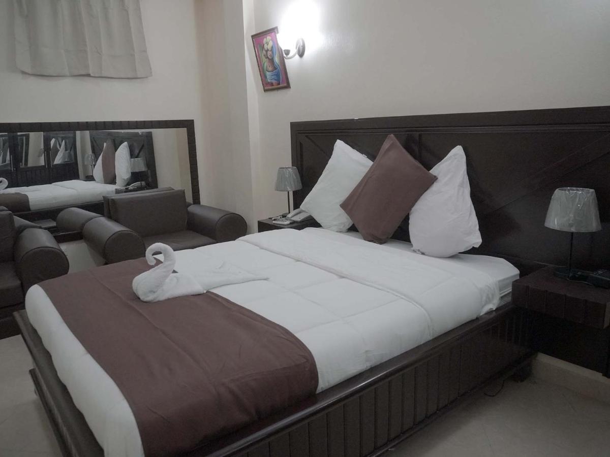 La Pepiniere Hotel Petionville Экстерьер фото
