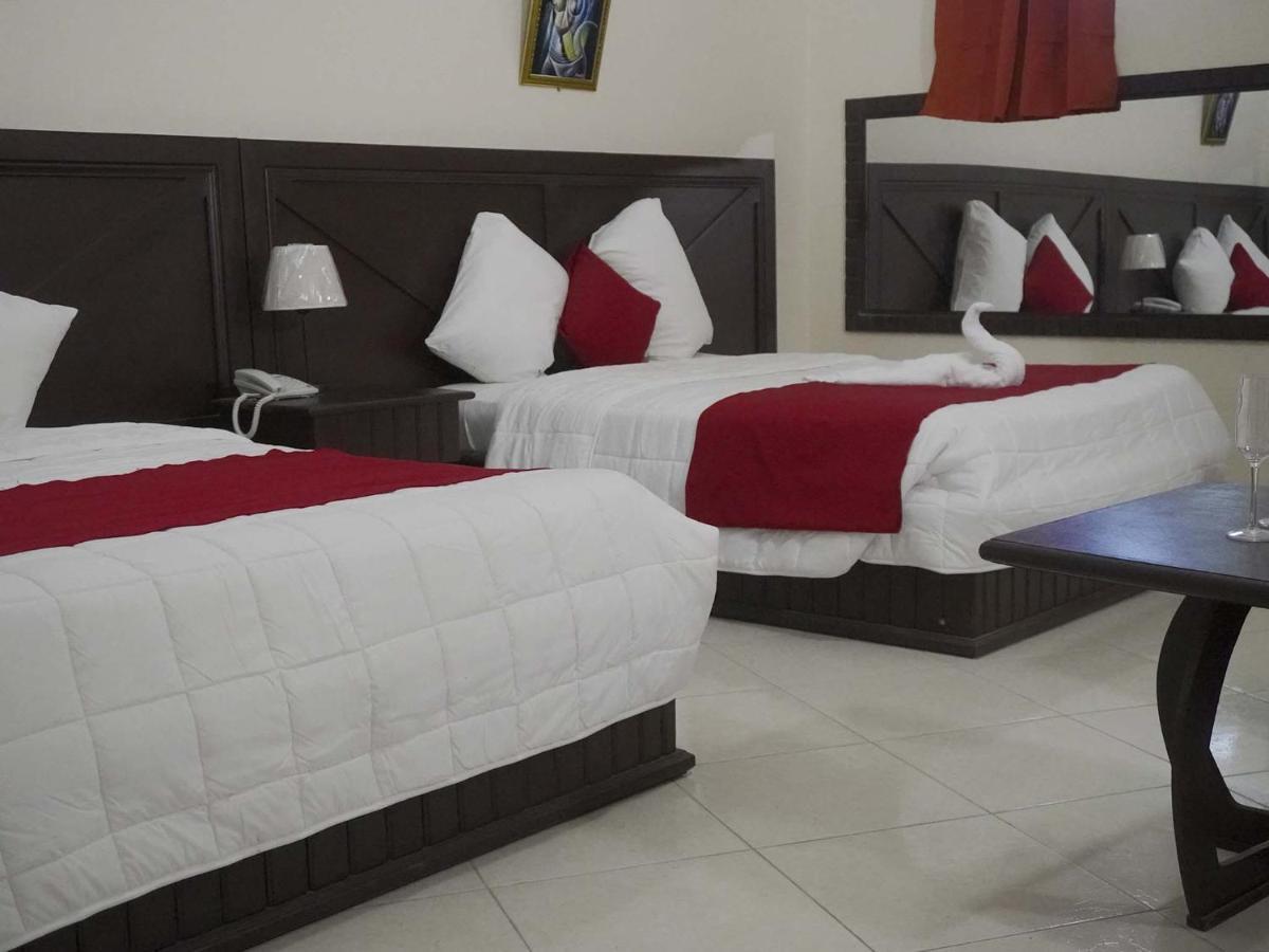 La Pepiniere Hotel Petionville Экстерьер фото