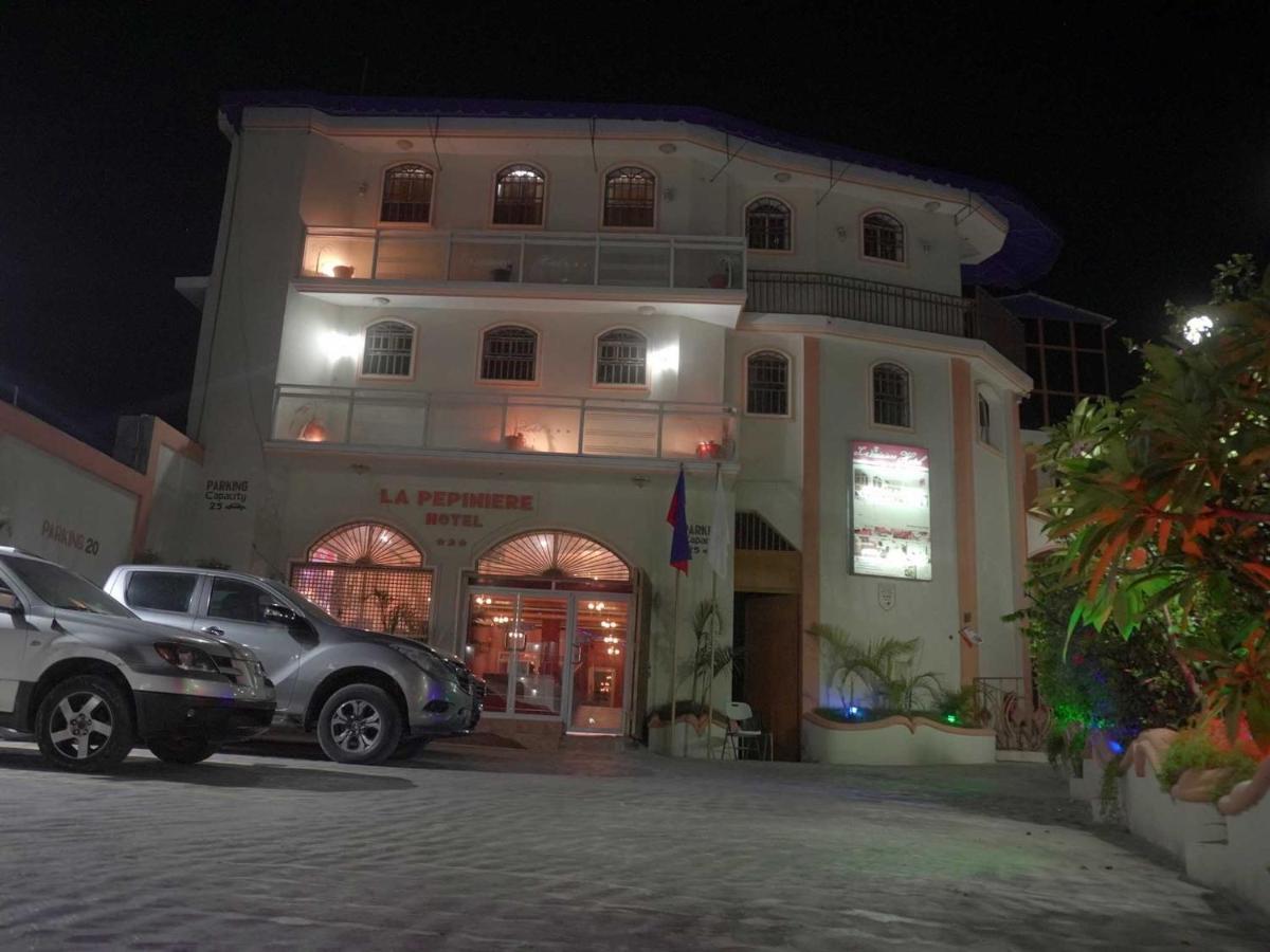La Pepiniere Hotel Petionville Экстерьер фото